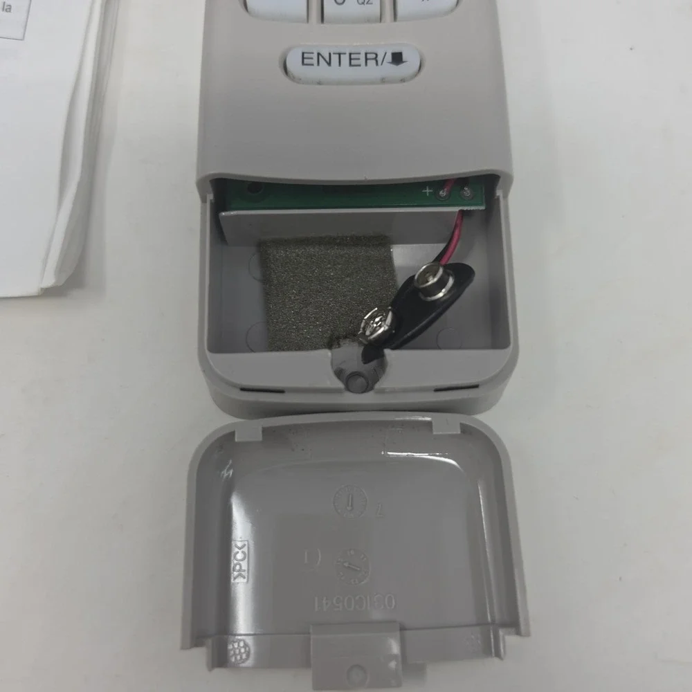 Chamberlain Garage Door Wireless Keypad 940EV-P2 Opener With Box / Instructions